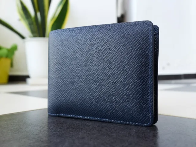 ブランド財布の色移りを防ぐ方法｜長く美しく使うための完全ガイド